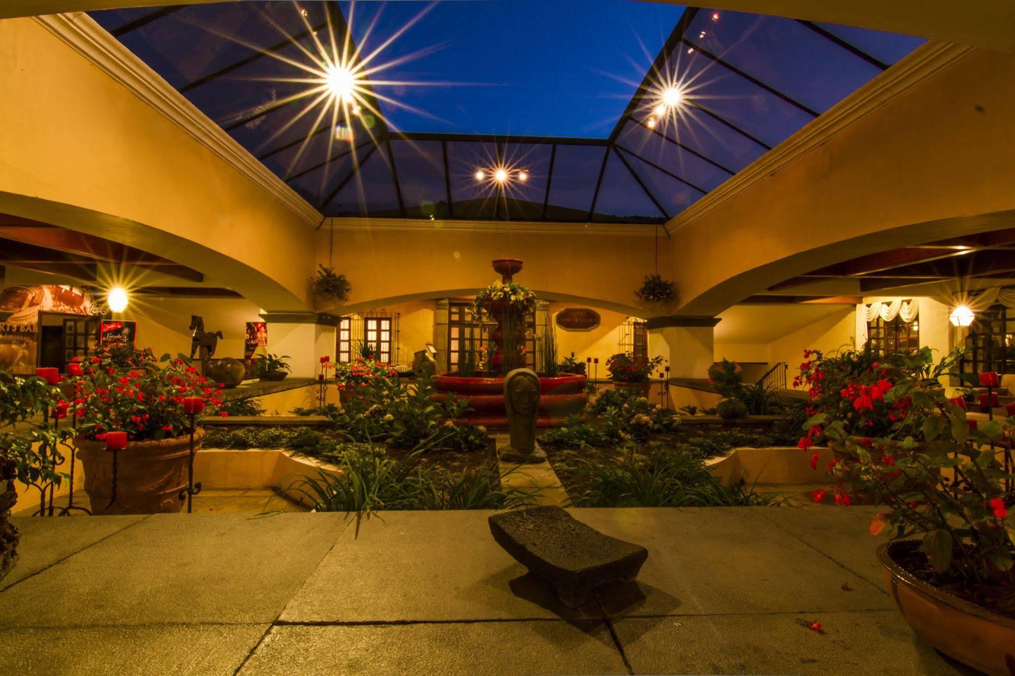 Hotel Soleil La Antigua Exteriör bild